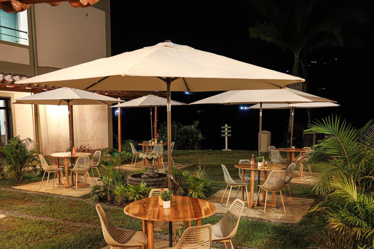 Soy Local Guatape Hotel Luaran gambar