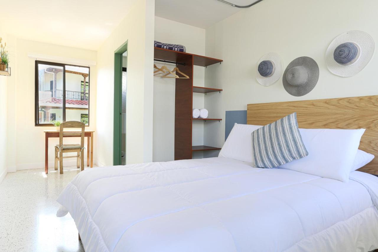 Soy Local Guatape Hotel Luaran gambar