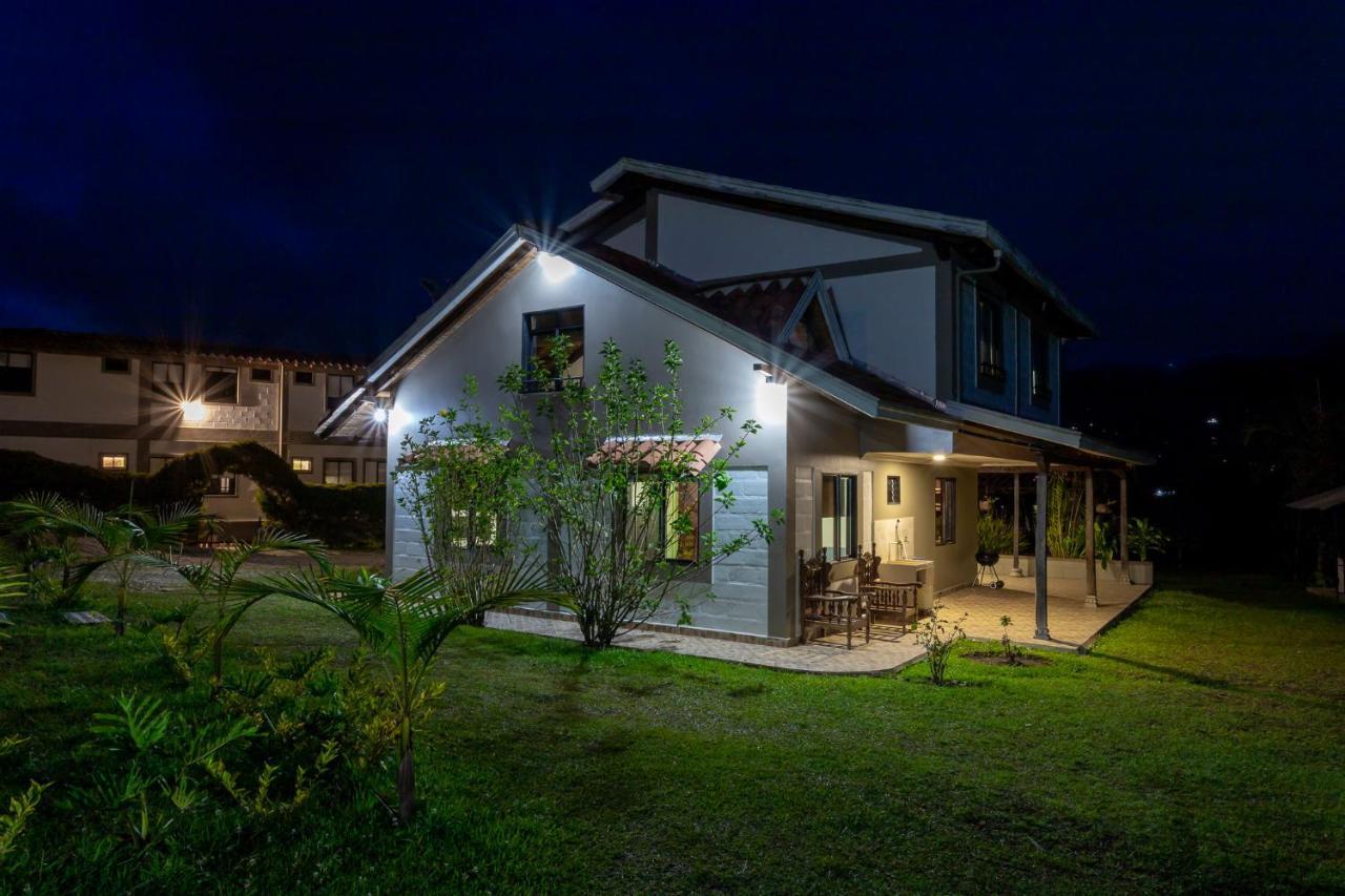 Soy Local Guatape Hotel Luaran gambar