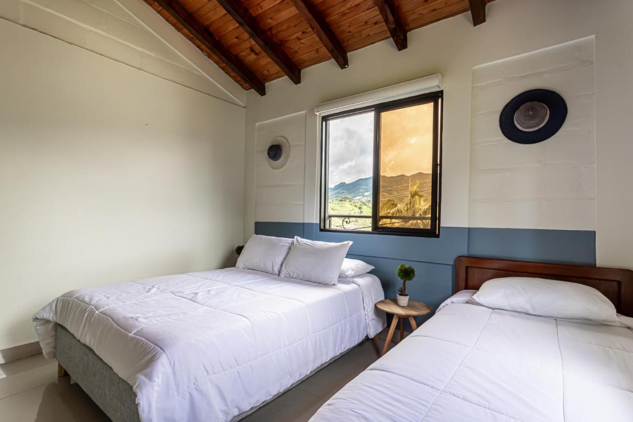 Soy Local Guatape Hotel Luaran gambar